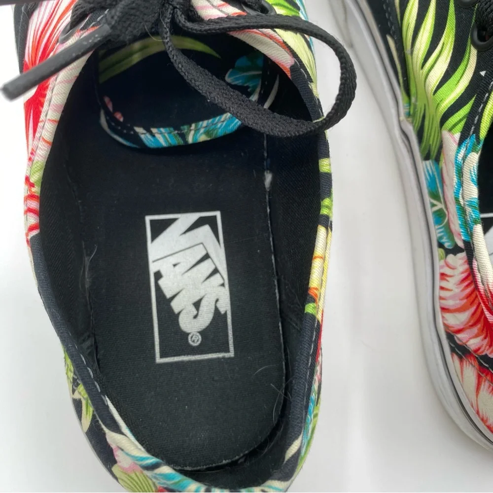 Vans Hawaiian Floral Print Sneakers Casual Black Pink Size 8 women and 6.5 men